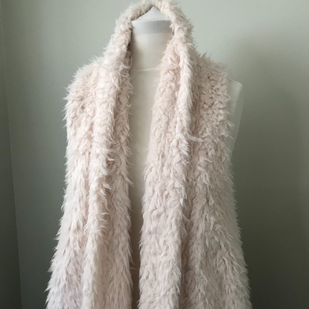Faux Fur Vest / White 70's